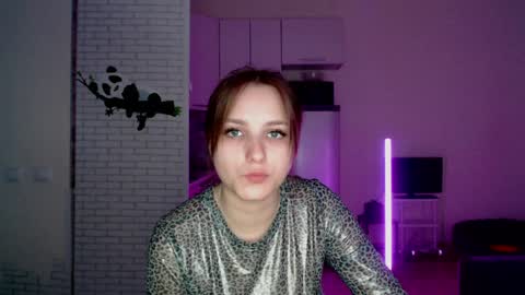 Snapshot of leonaalove chatting on April 2, 5:21 pm Leonaalove online show from April 2, 5:21 pm