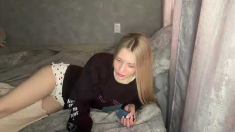 Eva online show from May 5, 6:43 am