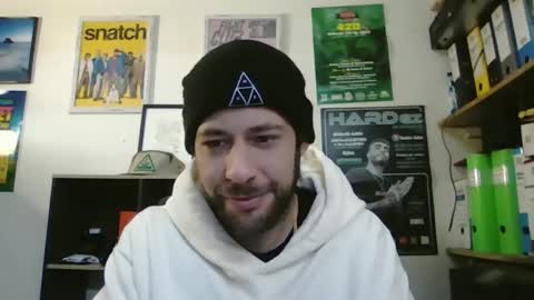 leonidascum online show from February 7, 9:46 am