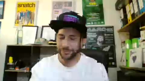 Snapshot of leonidascum chatting on June 12, 8:24 am leonidascum online show from June 12, 8:24 am