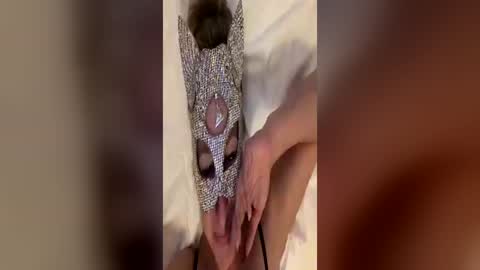 leonie_vancat online show from July 5, 7:54 pm