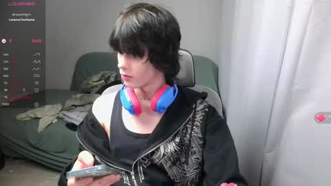 leonkissboy online show from February 26, 8:35 am