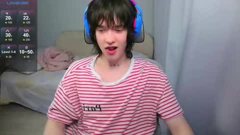 leonkissboy online show from May 12, 4:59 pm