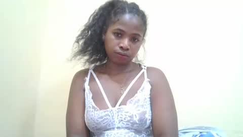 leonnetta online show from May 4, 11:34 pm