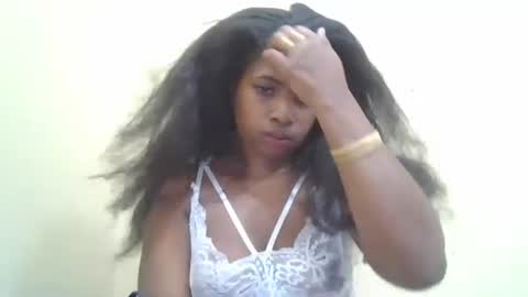 leonnetta online show from May 6, 9:31 pm