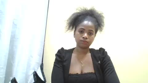 leonnetta online show from May 12, 8:55 am