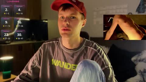 Snapshot of leonnextdoor chatting on March 26, 12:22 pm Leon online show from March 26, 12:22 pm