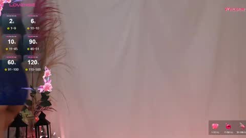 Snapshot of leonora_luxry_ chatting on December 6, 3:55 pm My name is Leonora Pleasures to see you Follow me here and instagram online show from December 6, 3:55 pm