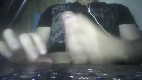 leoonel_95 online show from May 12, 5:04 am