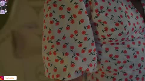 Snapshot of leoramallis chatting on November 14, 4:17 pm Leora online show from November 14, 4:17 pm