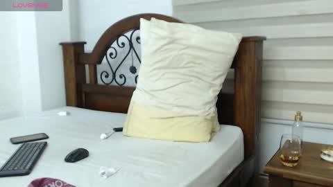 Leo online show from November 28, 10:56 pm