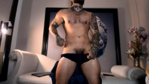 Leo Salvatore online show from January 3, 7:50 pm