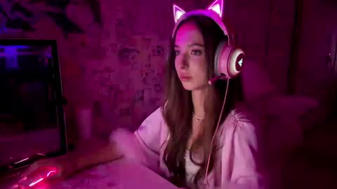 Snapshot of les1k chatting on March 28, 3:11 pm Lesya online show from March 28, 3:11 pm