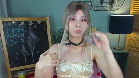 Eveline online show from May 12, 1:36 am