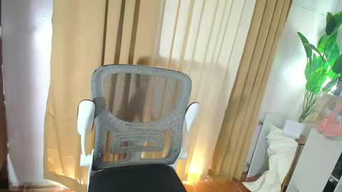Pat online show from May 10, 1:38 pm