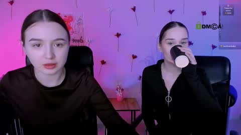 leslie_bird online show from February 16, 9:49 am