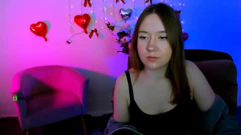 leslie_bird online show from May 6, 9:03 am