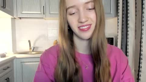 Snapshot of leslie_my_lovee chatting on December 19, 4:47 pm LESLIE online show from December 19, 4:47 pm