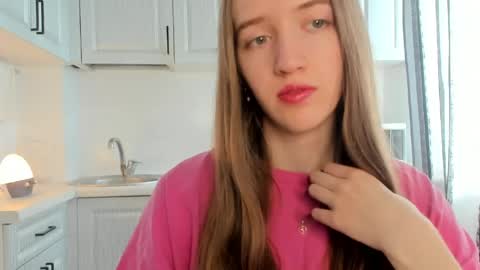 Snapshot of leslie_my_lovee chatting on April 14, 10:43 am LESLIE online show from April 14, 10:43 am