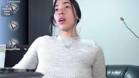 Snapshot of leslieblack_ chatting on January 29, 11:56 pm leslie online show from January 29, 11:56 pm