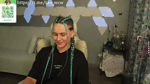 LeslieKorfs online show from October 1, 11:00 pm