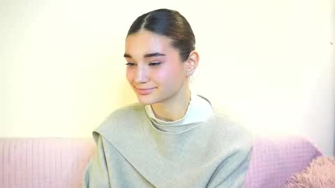 Naomi online show from October 20, 9:04 pm