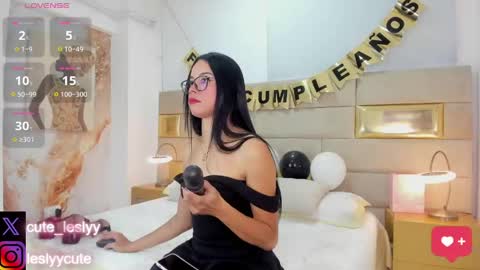 lesly_cutee online show from May 16, 12:48 pm