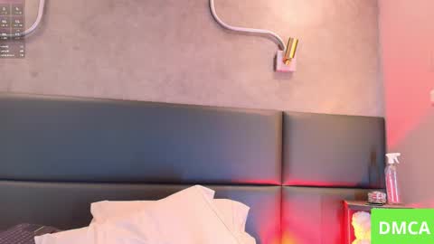 Snapshot of leslymonroe chatting on March 12, 1:51 pm Lesly online show from March 12, 1:51 pm