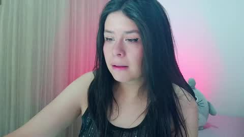 Snapshot of leslystone_ chatting on April 6, 8:54 pm Lesly online show from April 6, 8:54 pm