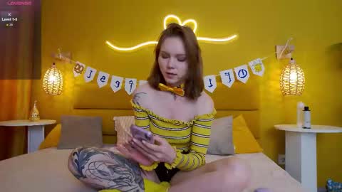 Snapshot of lessysweety chatting on September 21, 3:19 am Lessy online show from September 21, 3:19 am