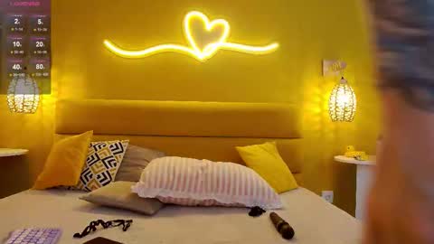 Snapshot of lessysweety chatting on October 15, 3:17 am Lessy online show from October 15, 3:17 am