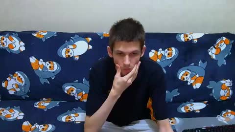 Snapshot of lester_broo chatting on May 28, 2:42 am lester_broo online show from May 28, 2:42 am