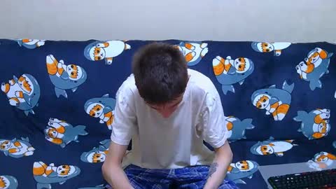 Snapshot of lester_broo chatting on May 30, 1:46 am lester_broo online show from May 30, 1:46 am