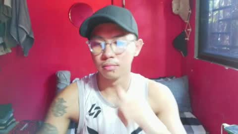 lesteryooo online show from April 2, 8:01 am