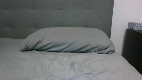 Snapshot of lets_play143 chatting on September 30, 12:26 am lets_play143 online show from September 30, 12:26 am