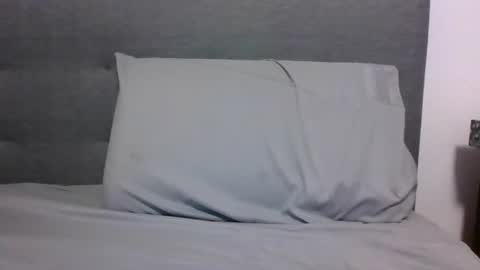 Snapshot of lets_play143 chatting on October 19, 11:38 pm lets_play143 online show from October 19, 11:38 pm