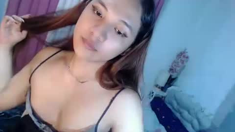 Snapshot of letsplaybaby_ chatting on May 3, 12:11 pm gene online show from May 3, 12:11 pm