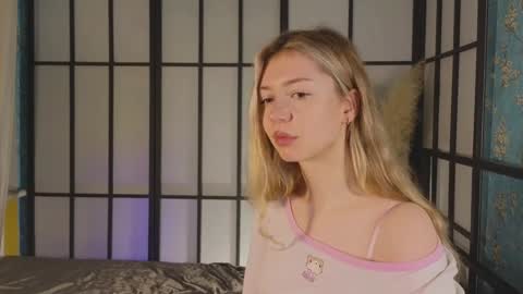 Snapshot of lettablush chatting on January 16, 2:41 pm letta online show from January 16, 2:41 pm