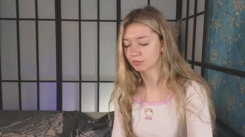 Snapshot of lettablush chatting on January 16, 5:44 pm letta online show from January 16, 5:44 pm