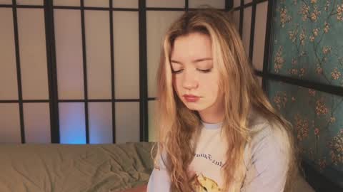 Snapshot of lettablush chatting on January 19, 3:21 pm letta online show from January 19, 3:21 pm