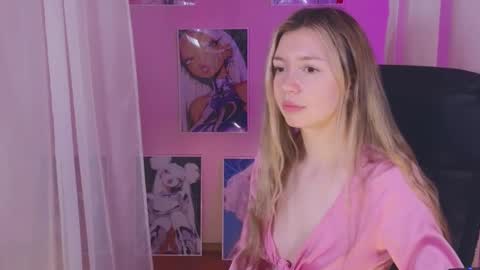 Snapshot of lettablush chatting on February 2, 3:28 pm letta online show from February 2, 3:28 pm