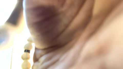 follow me  here you find me online show from September 23, 10:07 am