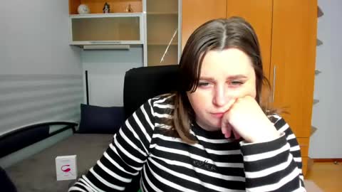 Naomi online show from May 4, 5:58 am