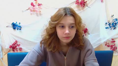 letty_curly online show from December 18, 3:33 pm