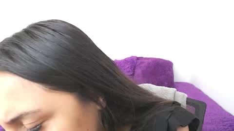 Snapshot of letzia77_ chatting on September 17, 12:29 pm letzia77_ online show from September 17, 12:29 pm
