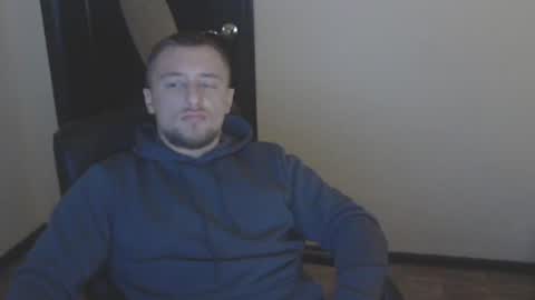 Snapshot of lev1ngston chatting on December 1, 6:19 pm lev1ngston online show from December 1, 6:19 pm
