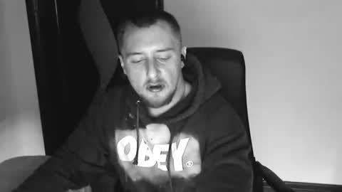 lev1ngston online show from October 27, 10:47 pm