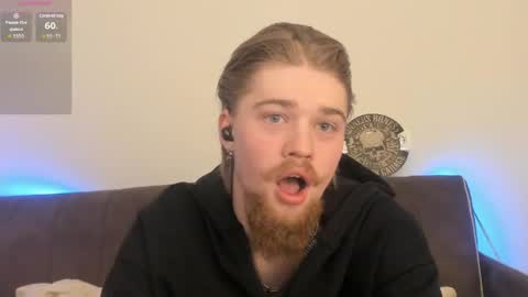 Snapshot of lev_miller chatting on March 25, 3:45 am lev_miller online show from March 25, 3:45 am