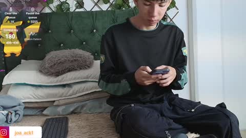Levi  online show from January 13, 1:39 pm