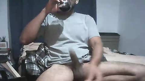 leviatanencasa online show from March 24, 1:43 am